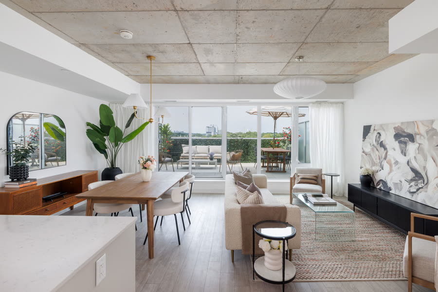 502-665 Queen East