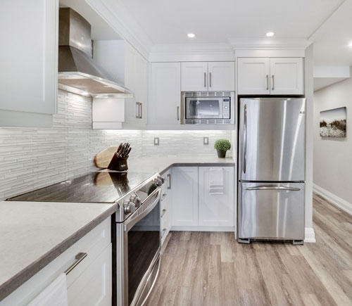 home staging a decluttered kitchen