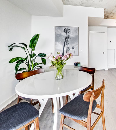 real estate agent salary used for staging a dining room in a condo
