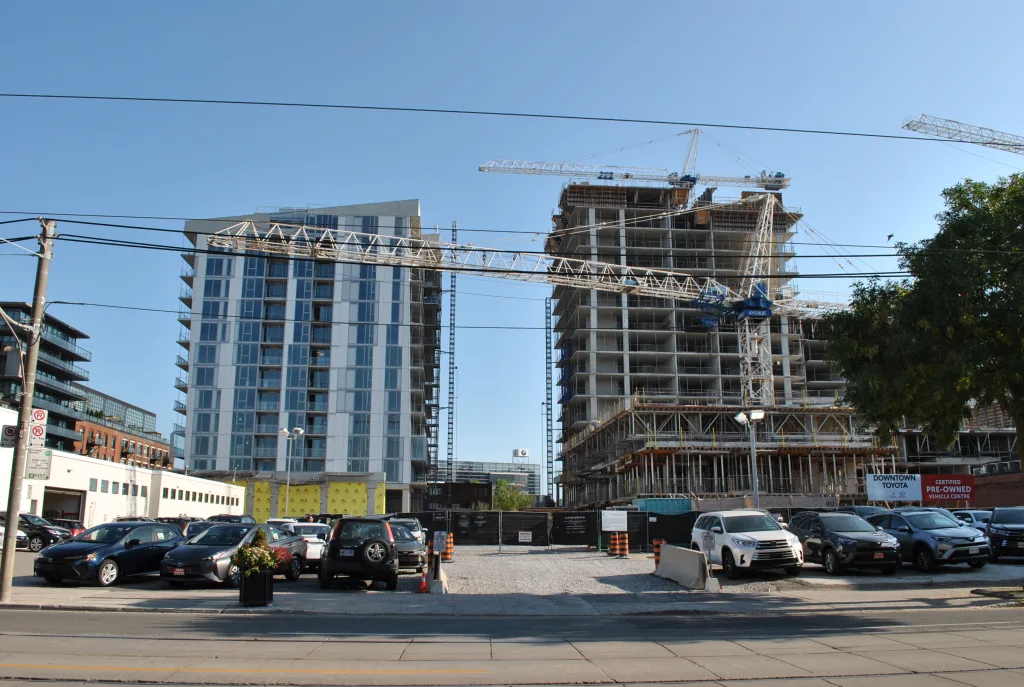 Streetcar development: riverside square condos