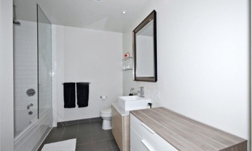 60 Bathurst, Toronto, Canada, 1 Bedroom Bedrooms, ,2 BathroomsBathrooms,Condo,Leased,Bathurst,1112