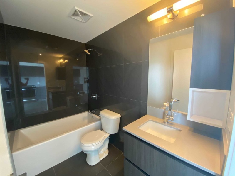 30 Baseball Place, Toronto, Canada, 2 Bedrooms Bedrooms, ,1 BathroomBathrooms,Condo,Leased,Baseball Place,1211