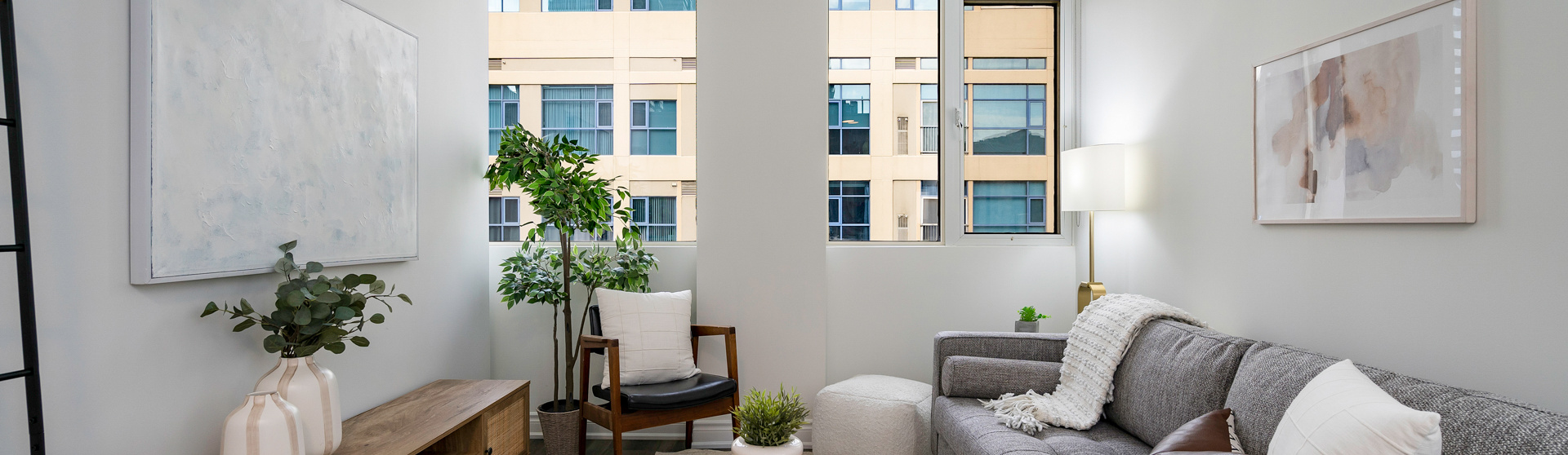 555 Yonge St, Toronto, Ontario, Canada M4Y 3A6, 1 Bedroom Bedrooms, ,1 BathroomBathrooms,Condo,Sold,The Residence Of 555 Yonge Street,Yonge St,9,1430