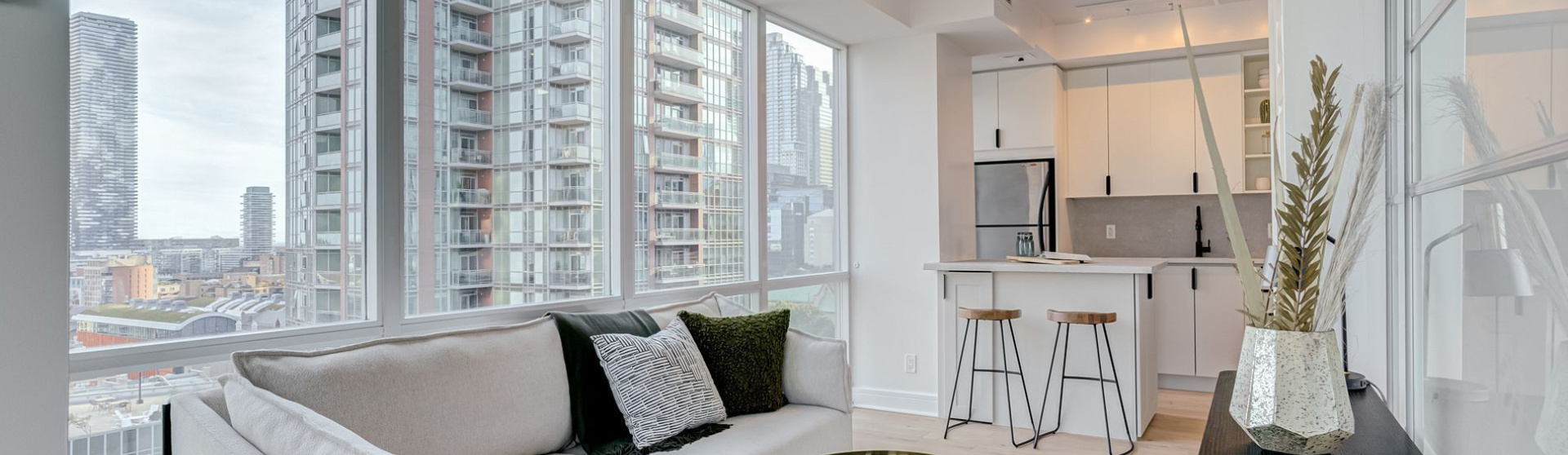 116 George, Toronto, Ontario, Canada M5A 3S2, 1 Bedroom Bedrooms, ,1 BathroomBathrooms,Condo,Sold,George,14,1452