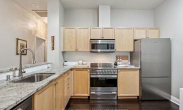 8 Wellesley, Toronto, Ontario, Canada M4Y 3B2, 2 Bedrooms Bedrooms, ,2 BathroomsBathrooms,Condo,Purchased,Wellesley,3,1456