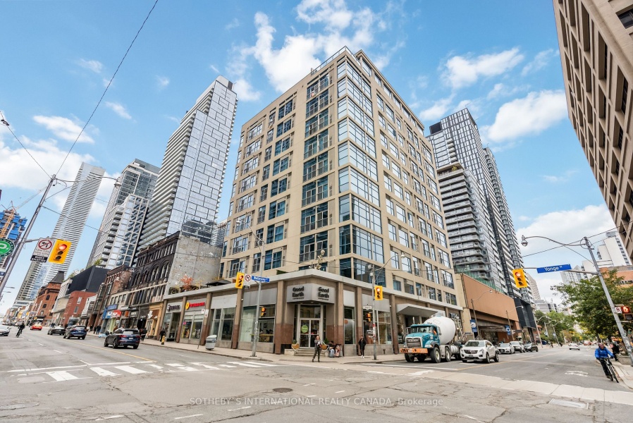 8 Wellesley, Toronto, Ontario, Canada M4Y 3B2, 2 Bedrooms Bedrooms, ,2 BathroomsBathrooms,Condo,Purchased,Wellesley,3,1456