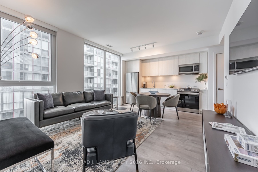 357 King St W, Toronto, Ontario, Canada M5V 0S7, 2 Bedrooms Bedrooms, ,2 BathroomsBathrooms,Condo,Purchased,357 King St W Condos,King St W,27,1458