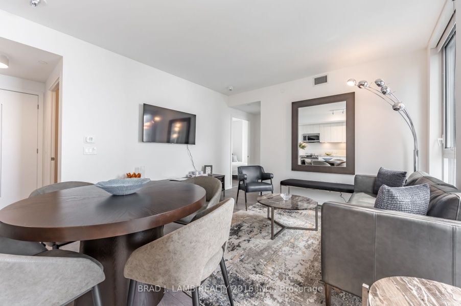 357 King St W, Toronto, Ontario, Canada M5V 0S7, 2 Bedrooms Bedrooms, ,2 BathroomsBathrooms,Condo,Purchased,357 King St W Condos,King St W,27,1458